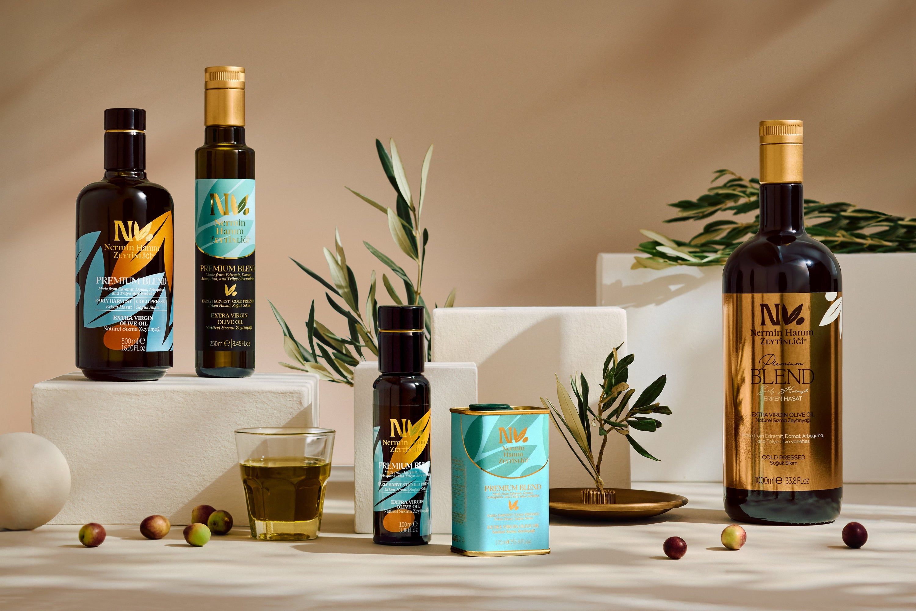 Single-Variety vs Blend Olive Oil: How to Choose the Right Bottle