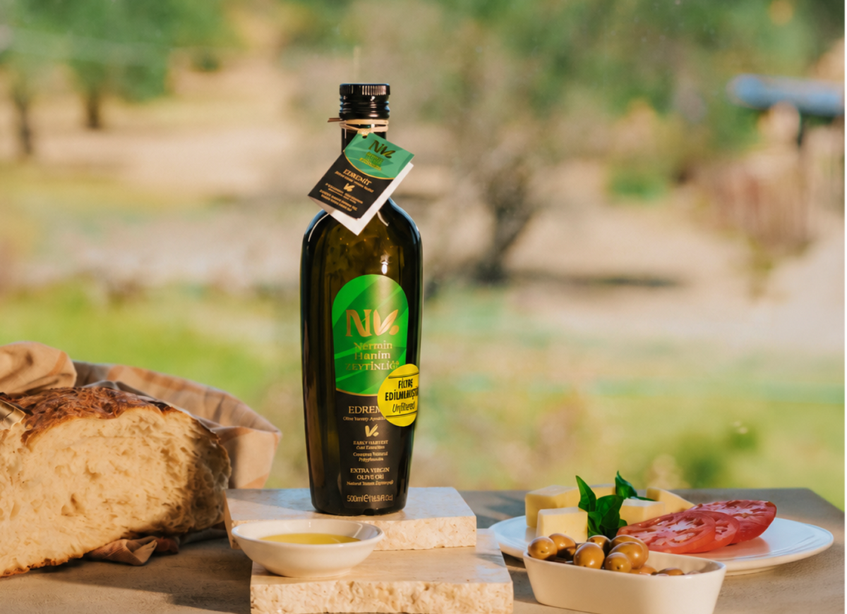 Filtered vs Unfiltered Olive Oil: Flavor, Texture, and When to Use Each