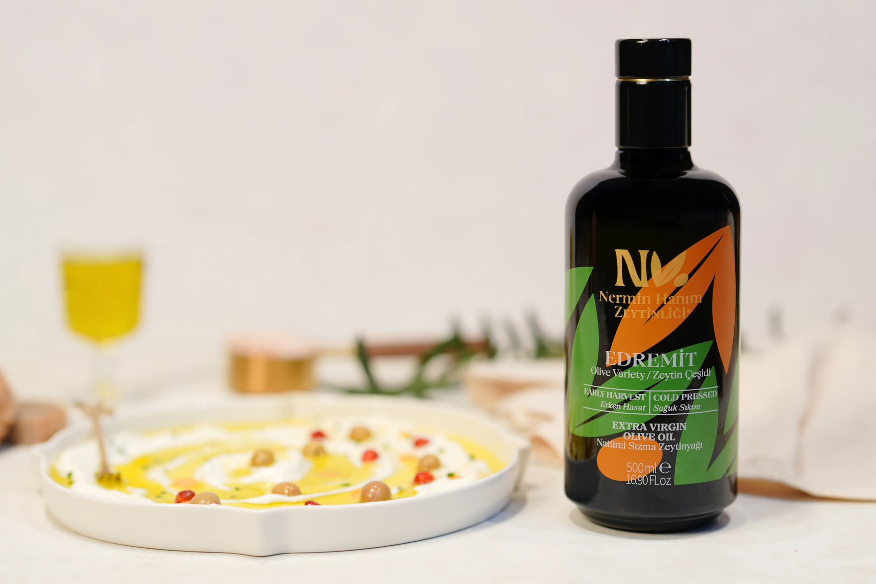 5 Things to Consider When Buying Ayvalık Olive Oil: How to Recognize True Quality?